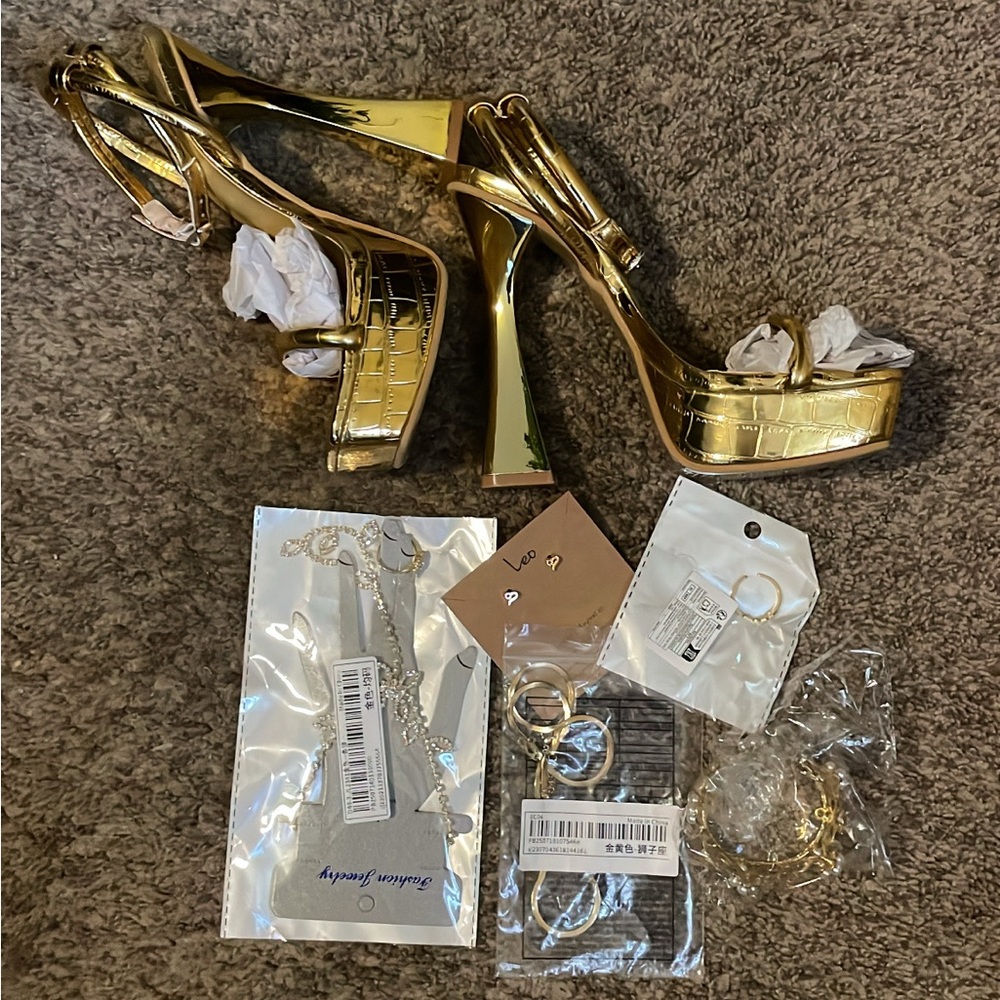 SHEIN Shiny Gold Croc-Embossed Heels